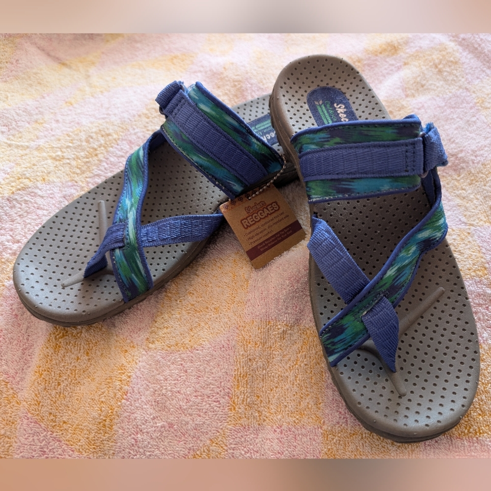 NEW Skechers Reggae Blue Sandals 8 NWT
